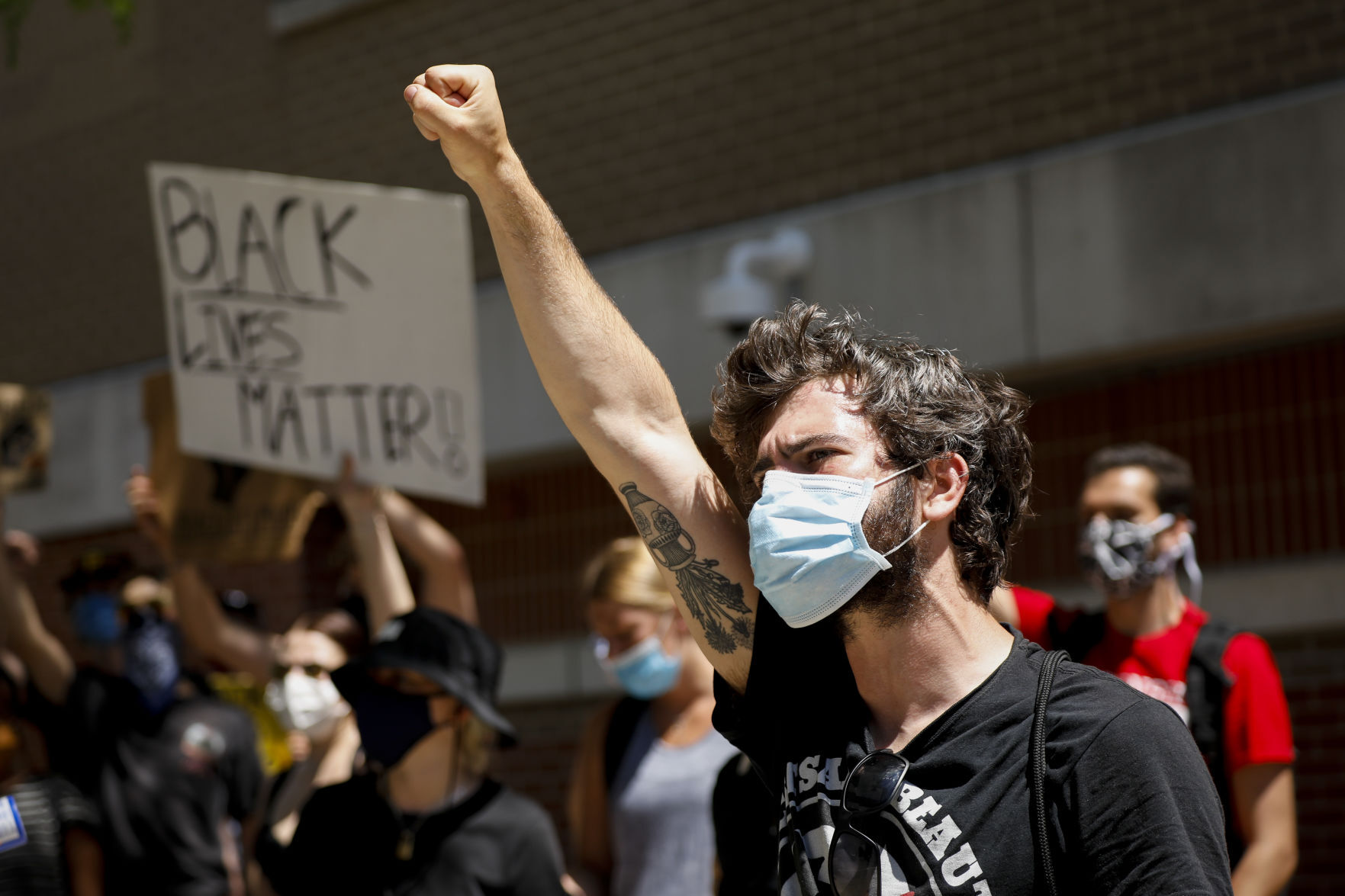 Car Caravan Protest 060220 02-06022020193406